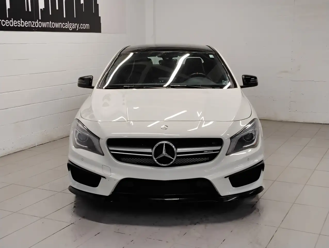 Mercedes-Benz CLA снимка Mercedes-Benz CLA
