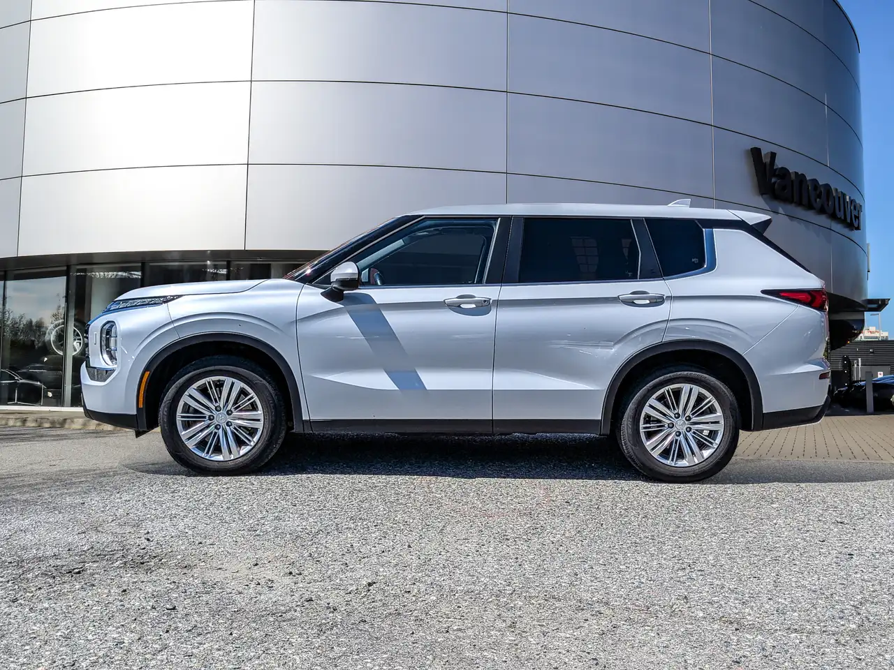 Mitsubishi Outlander снимка Mitsubishi Outlander