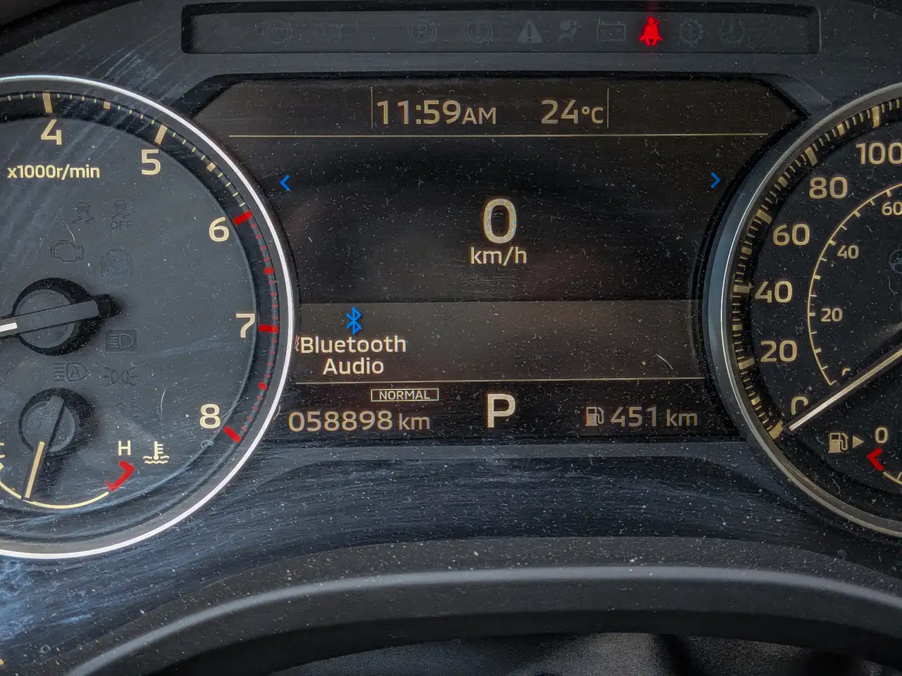 Mitsubishi Outlander снимка Mitsubishi Outlander