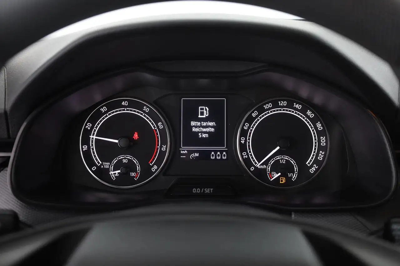 Skoda Kamiq 1.0 Active LED Spurhalte Bluetooth DAB, миниатюра 18
