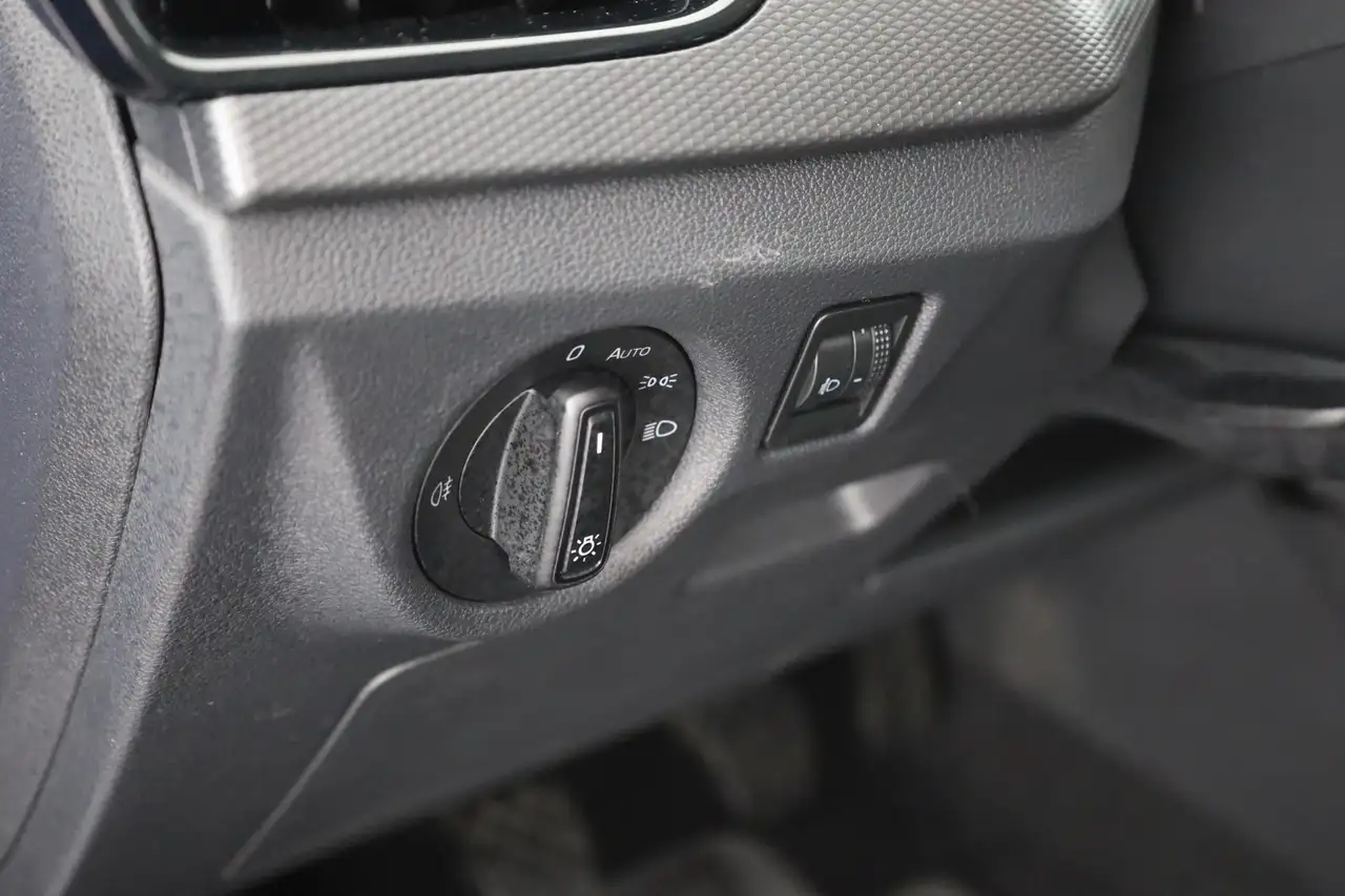 Skoda Kamiq 1.0 Active LED Spurhalte Bluetooth DAB, миниатюра 19