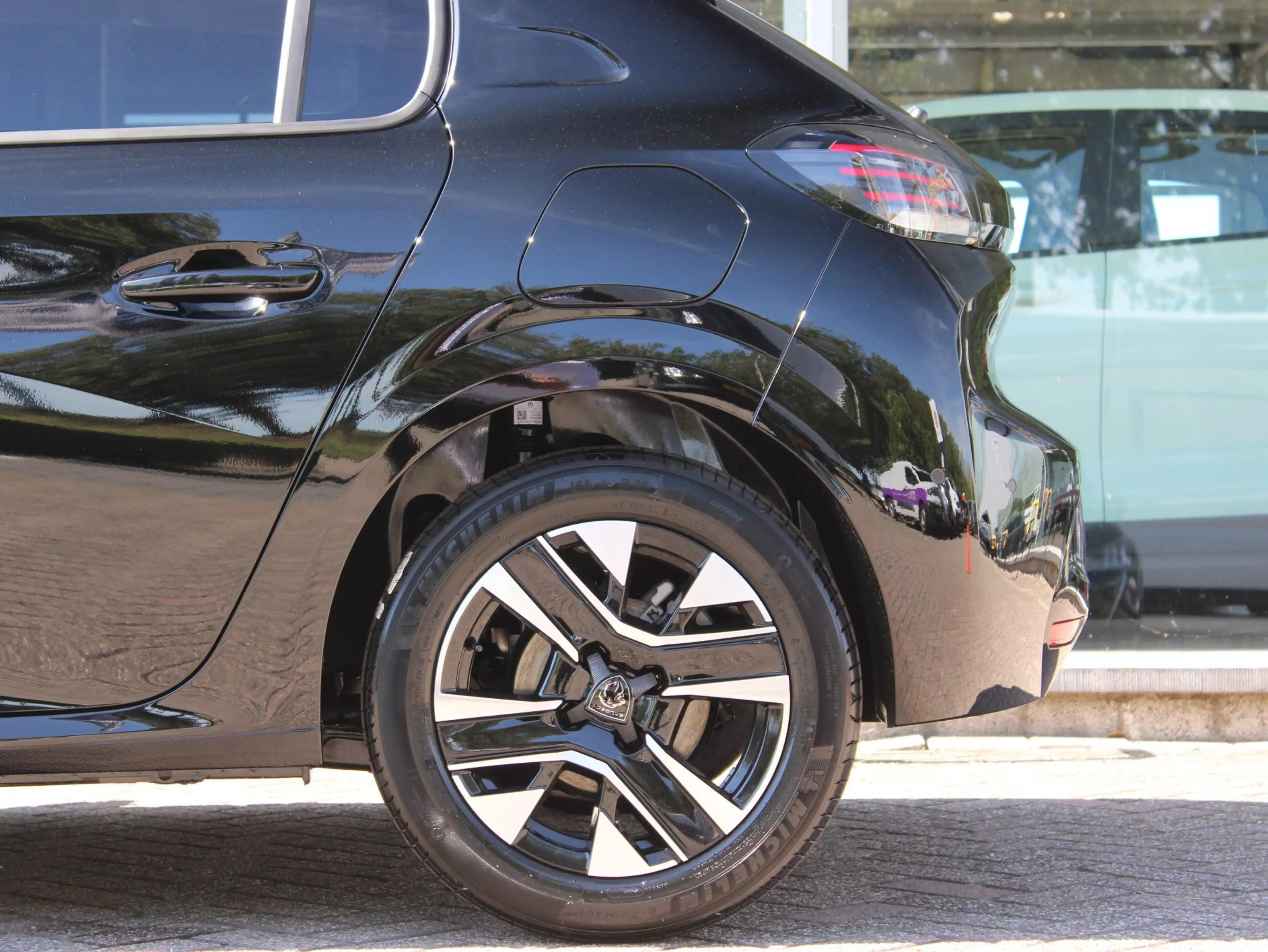 Peugeot 208 1.2 PT 100 Allure VOORRAADKORTING — photo 9