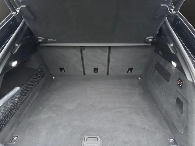 Porsche Cayenne view 9