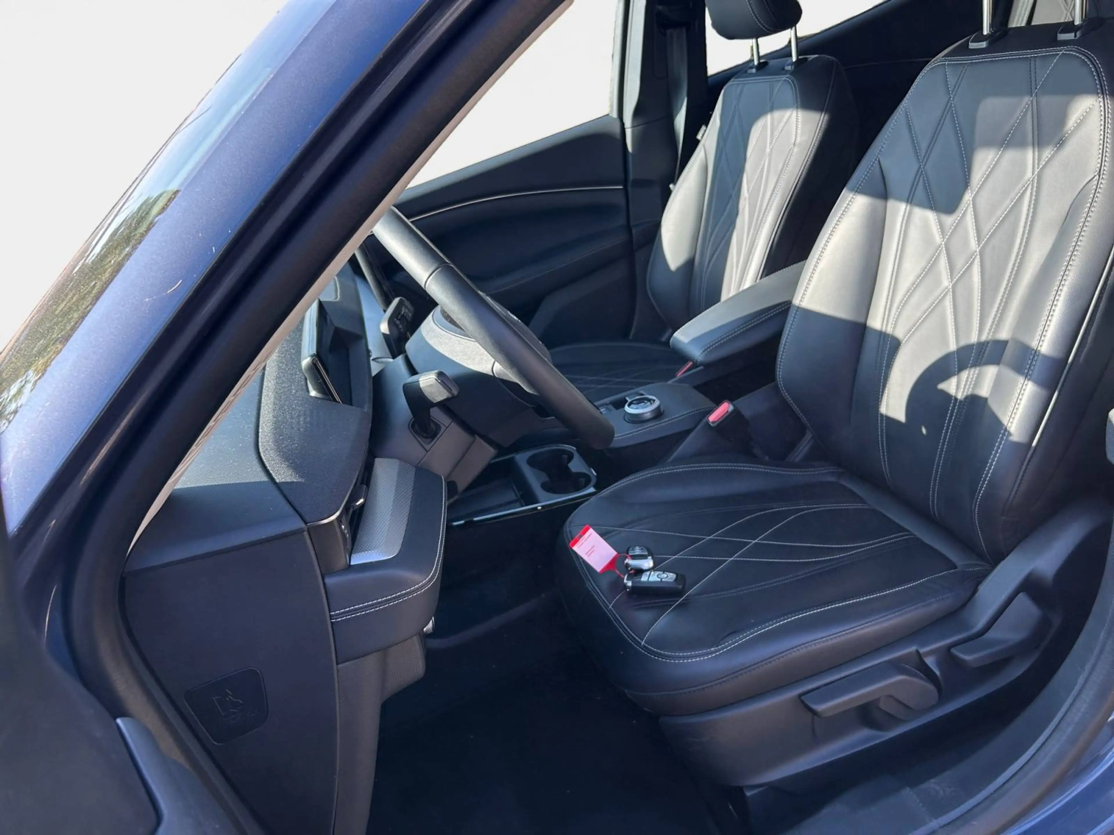 Ford Mustang Mach-E Basis — photo 10