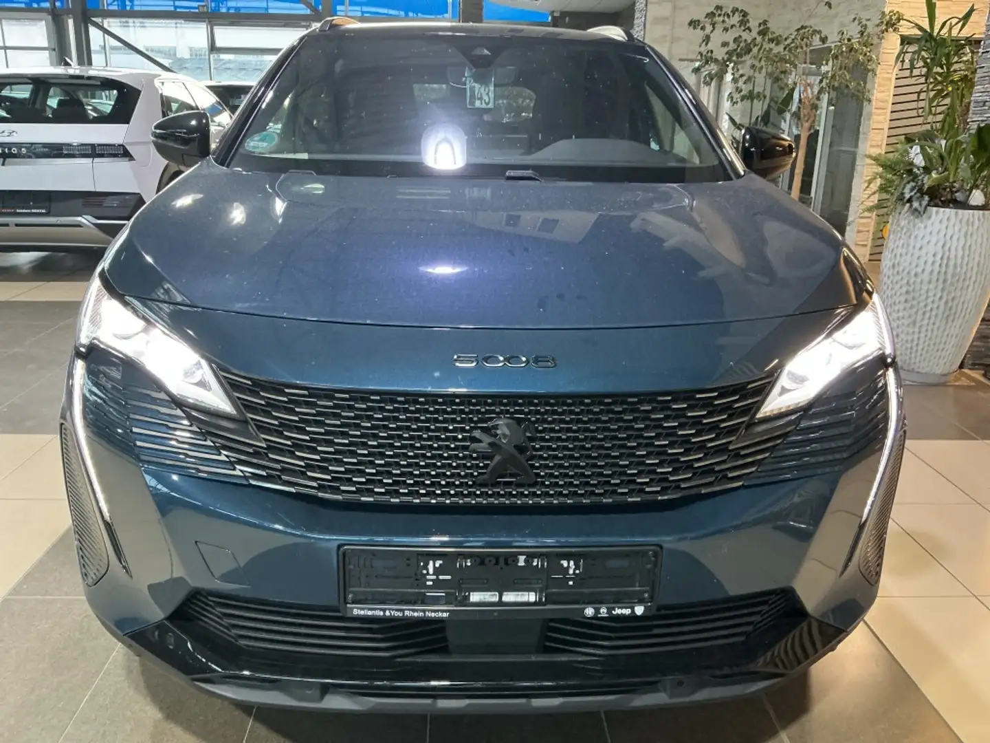 Peugeot 5008 GT 7-Sitzer Pano. Ambiente-Licht Navi ACC Blau - 2
