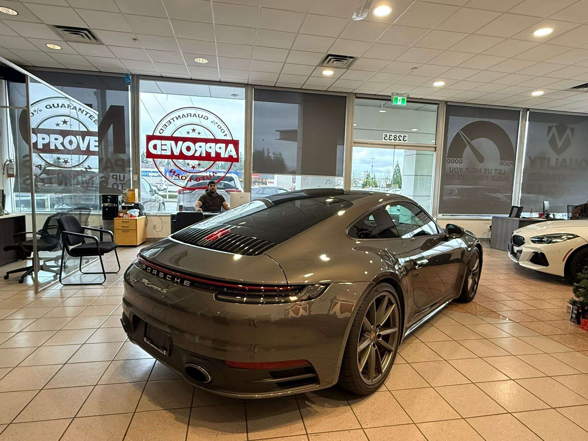 2024 Porsche 911 Carrera GTS — view 5