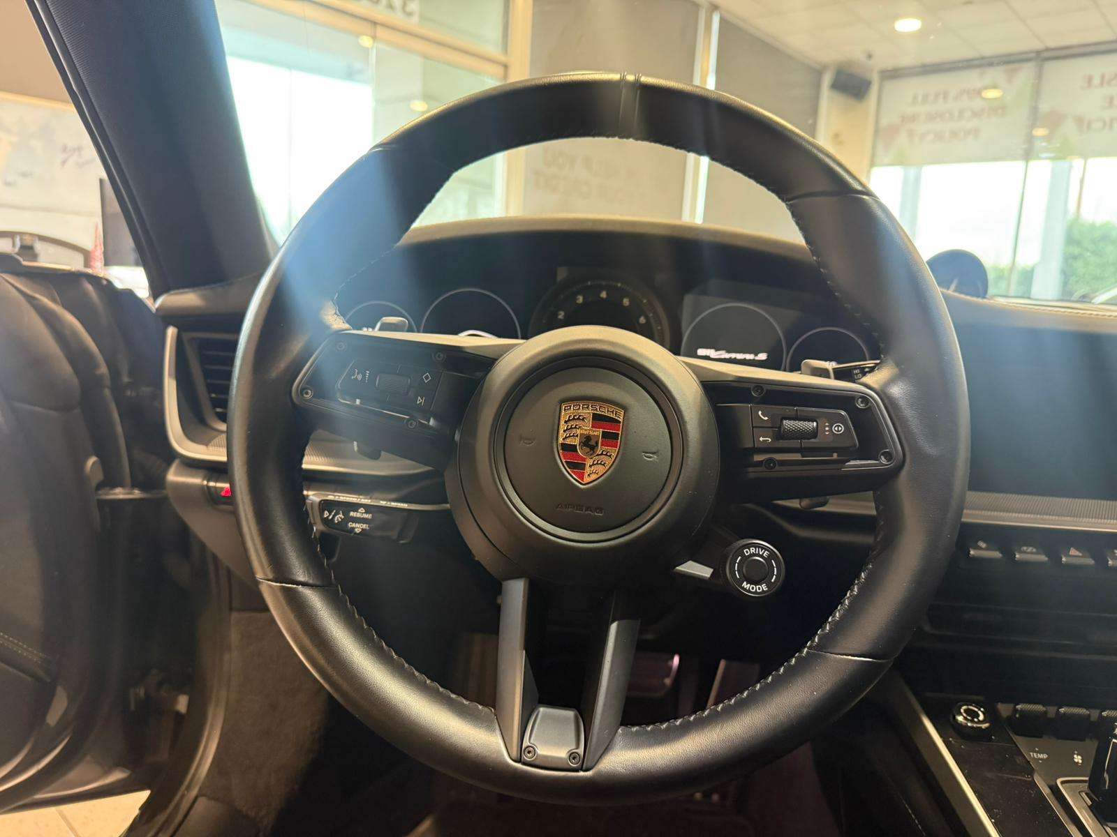 2024 Porsche 911 Carrera GTS — view 9