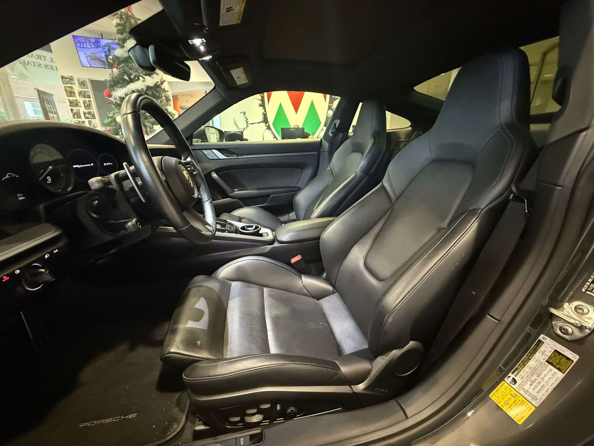 2024 Porsche 911 Carrera GTS — view 7