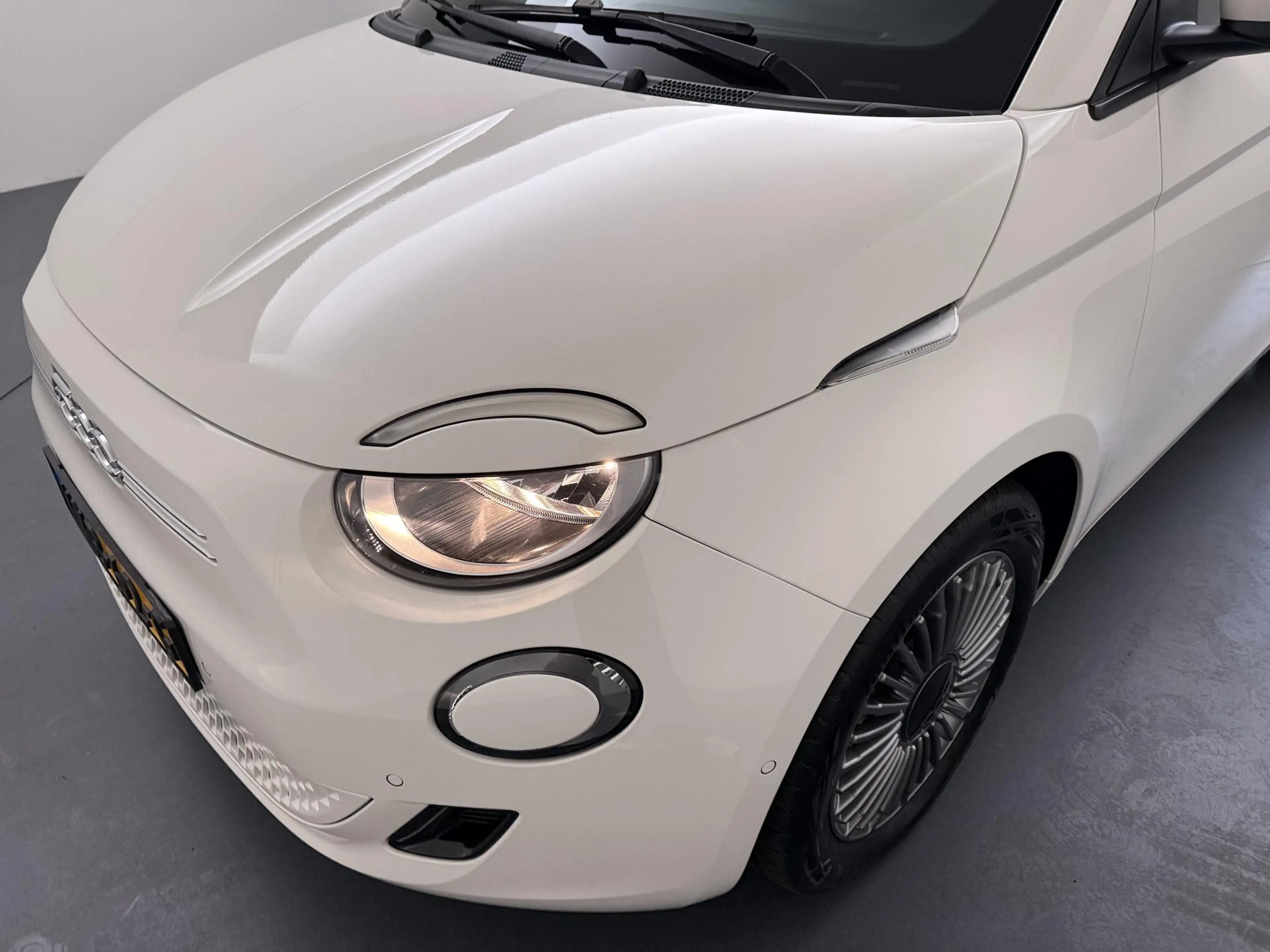 Fiat 500C 42 kWh | Parkeercamera | Stoel- & Voorruitverw. | — photo 15