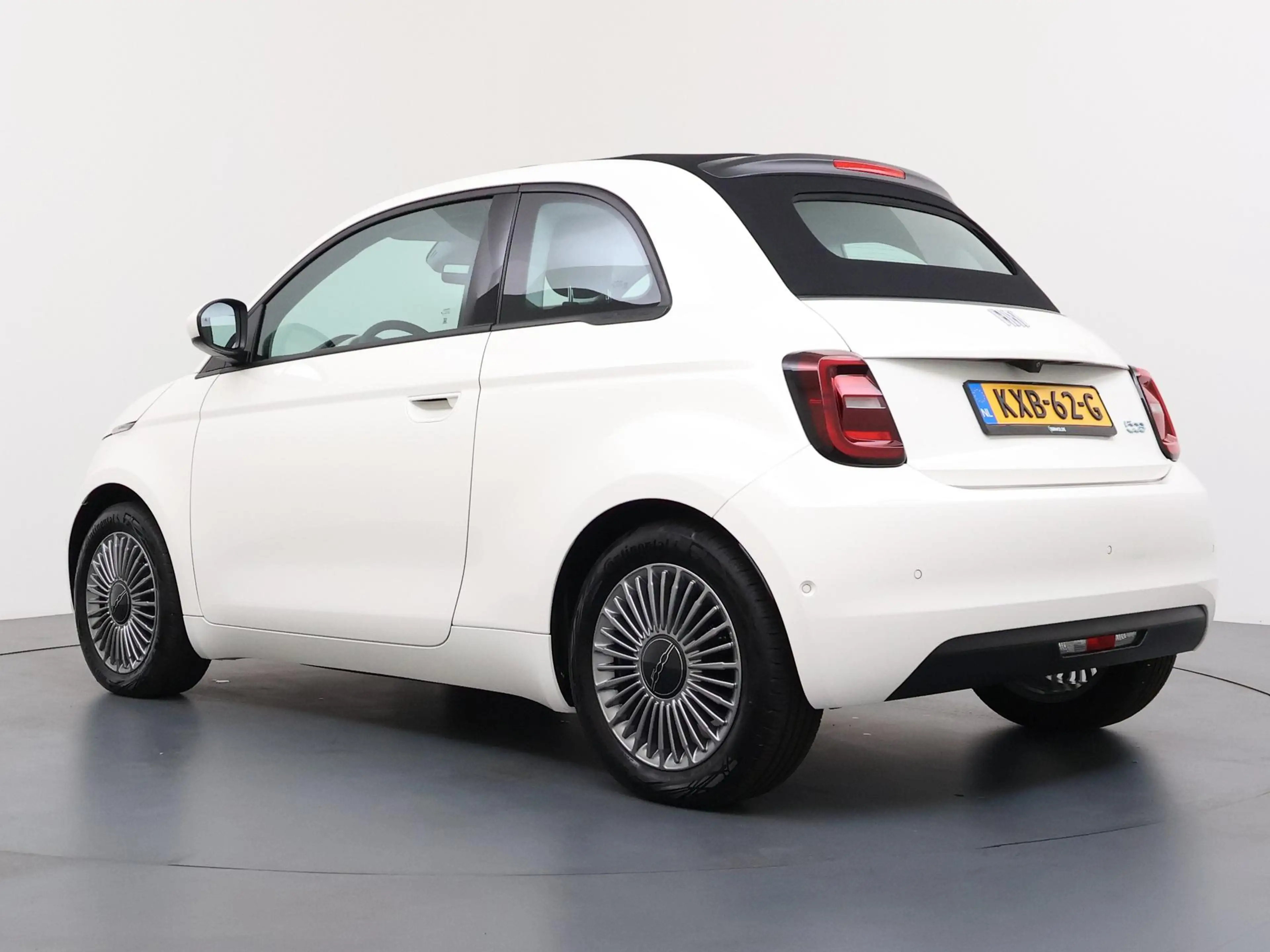 Fiat 500C 42 kWh | Parkeercamera | Stoel- & Voorruitverw. | — photo 3