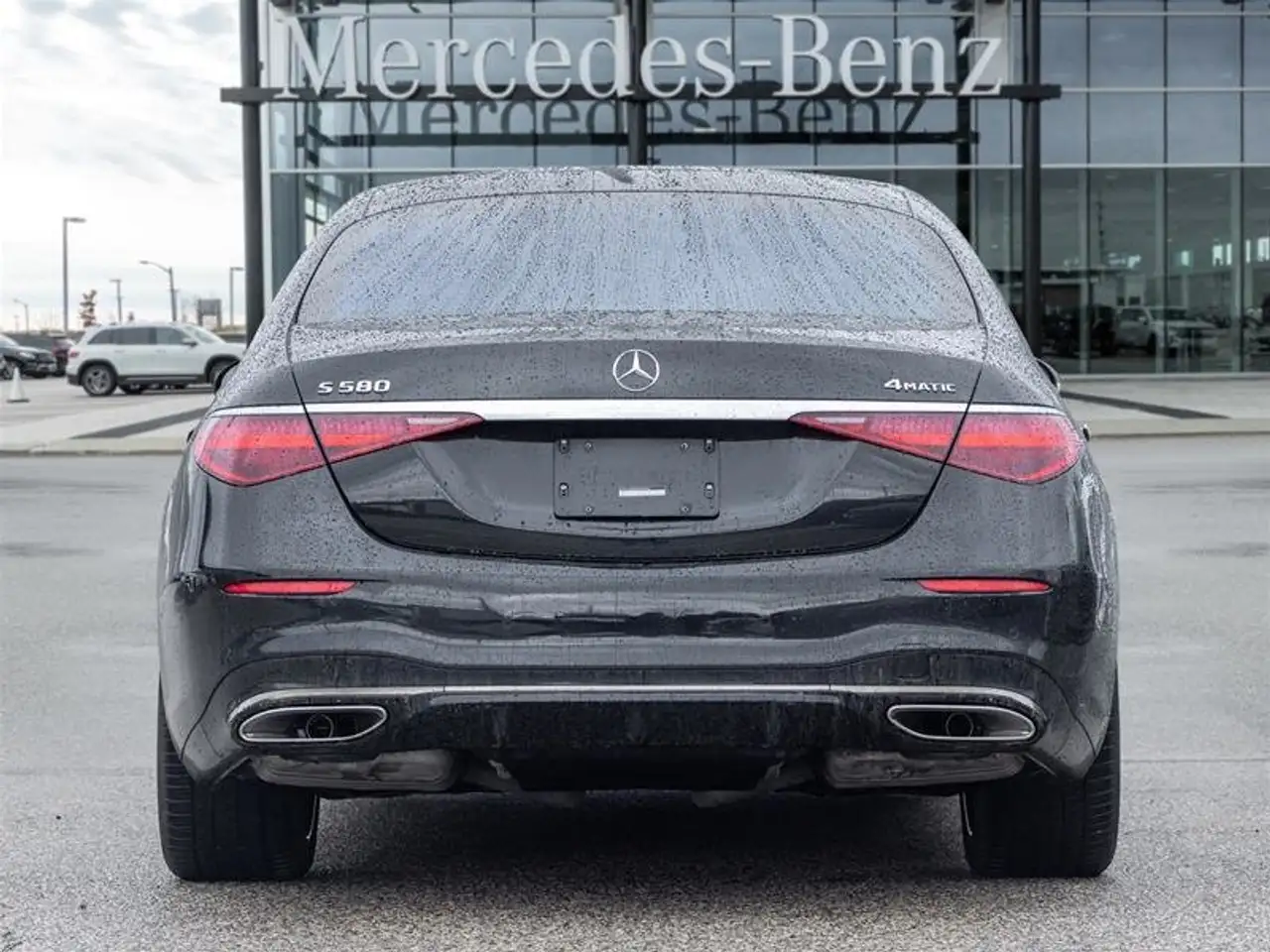 Mercedes-Benz S-Class снимка Mercedes-Benz S-Class