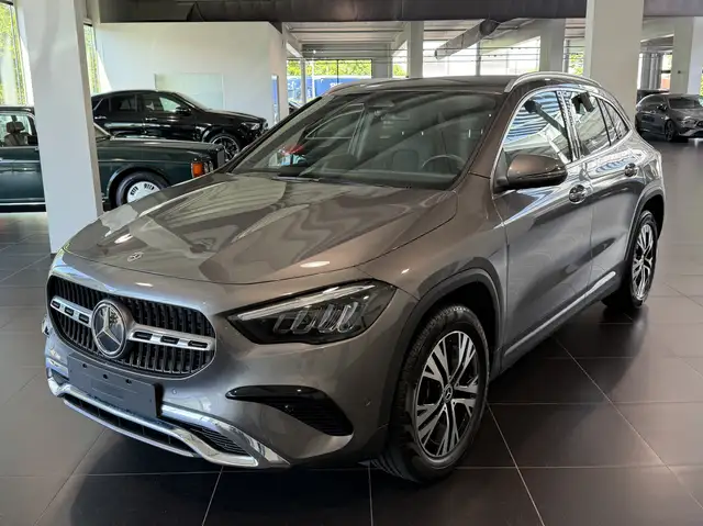 Mercedes-Benz GLA 250 e Progressive Trekhaak, Memory Seats, Camera, Sfee