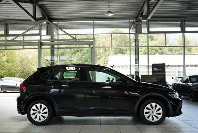 Volkswagen Polo view 6
