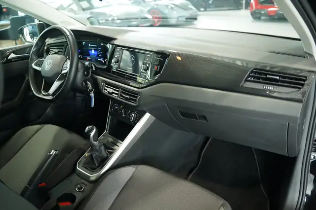 Volkswagen Polo view 14