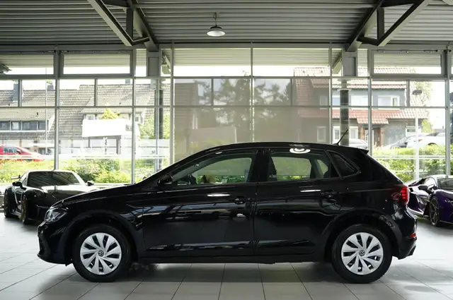 Volkswagen Polo view 10