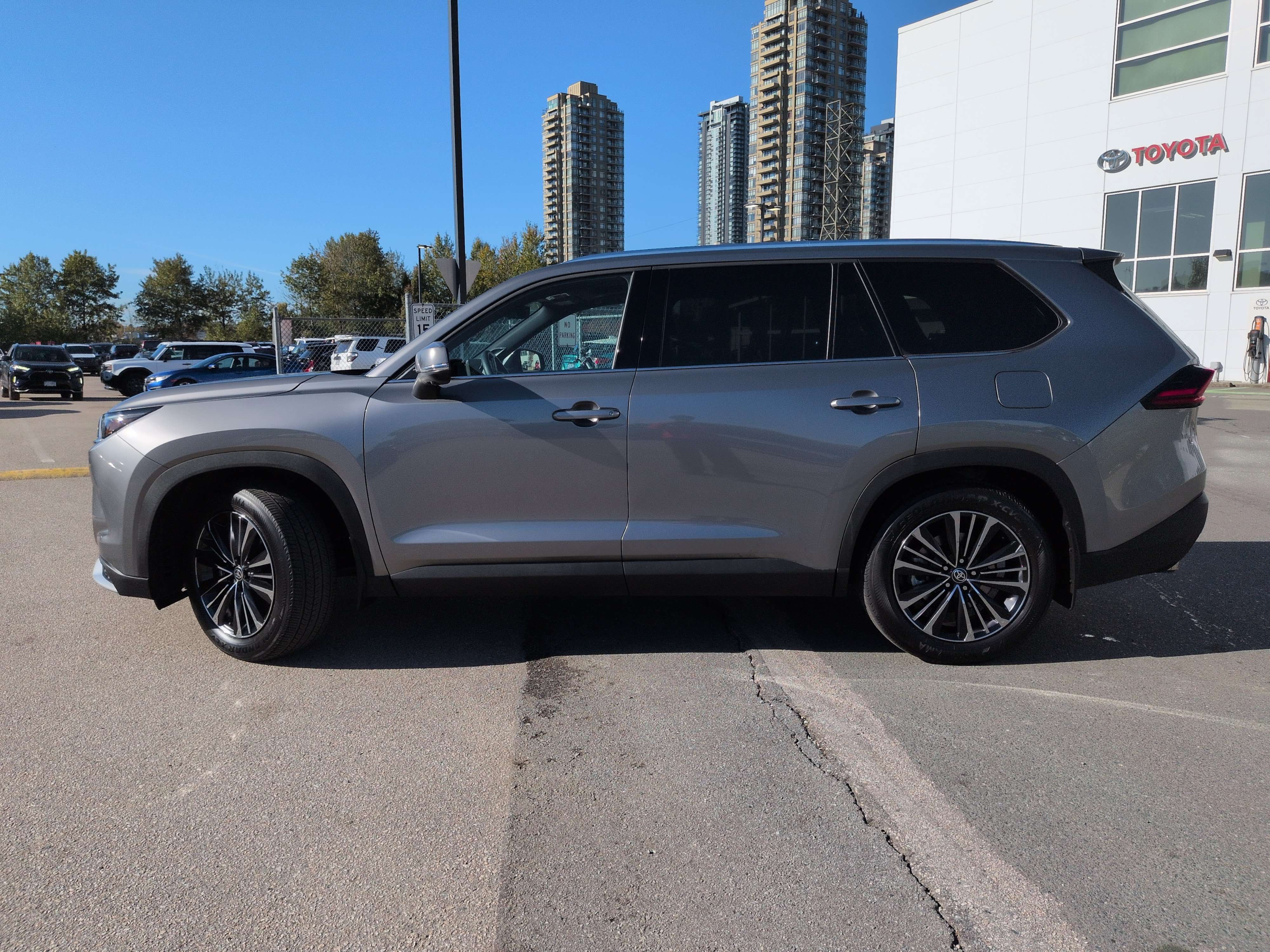 2025 Toyota Grand Highlander Hybrid