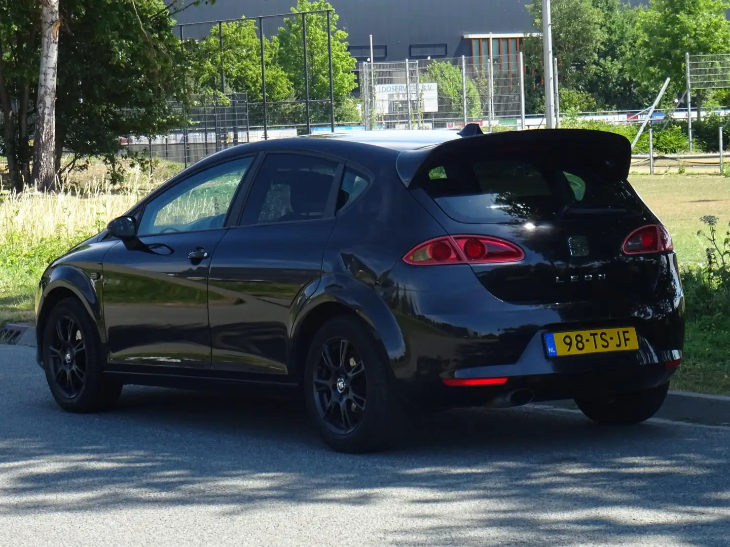 SEAT Leon 1.6 Sportstyle SPORTUITLAAT NAP/CLIMA/CRUISE/XENON Noir - 2