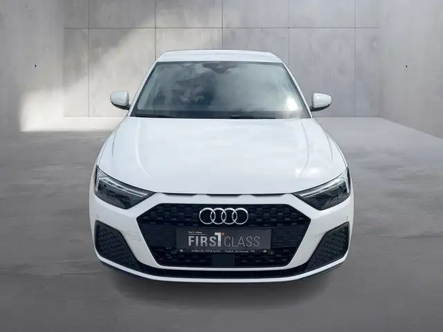 Audi A1 view 10