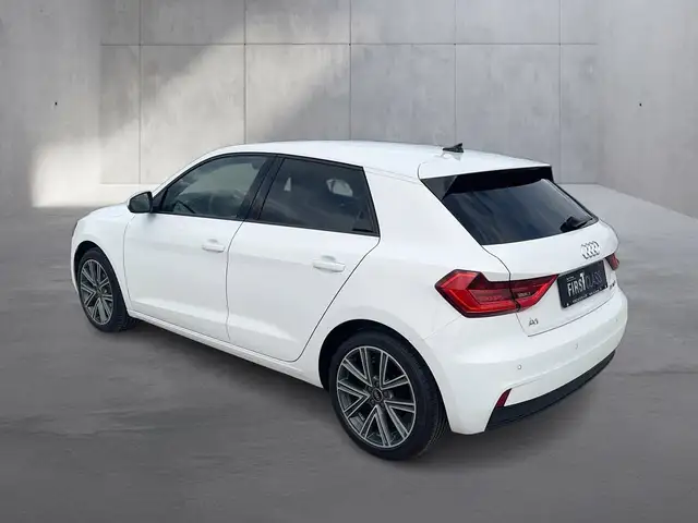 Audi A1 view 5
