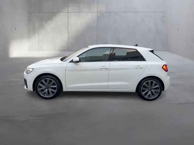 Audi A1 view 3