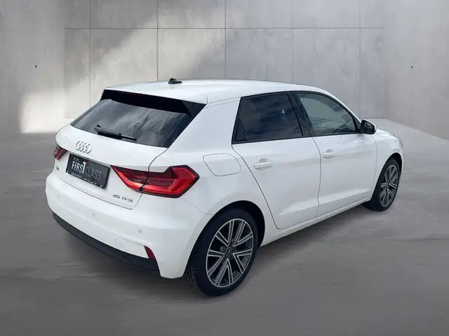Audi A1 view 8