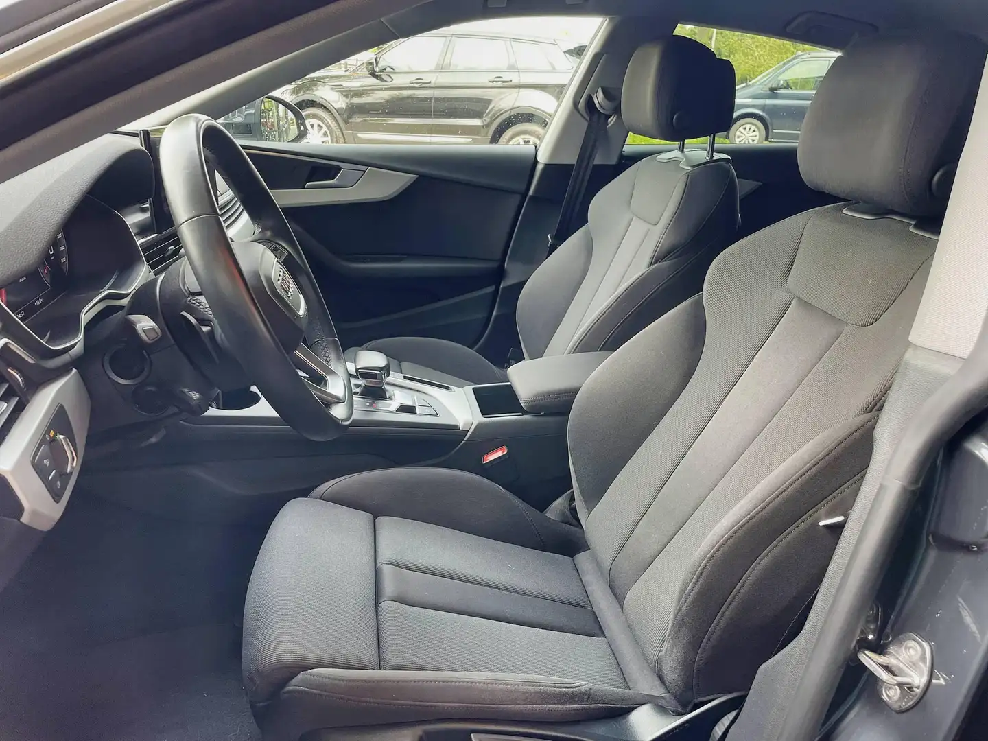 Audi A5 Sportback 40 TFSI S edition 204pk Aut. | Massagsto Grau - 2