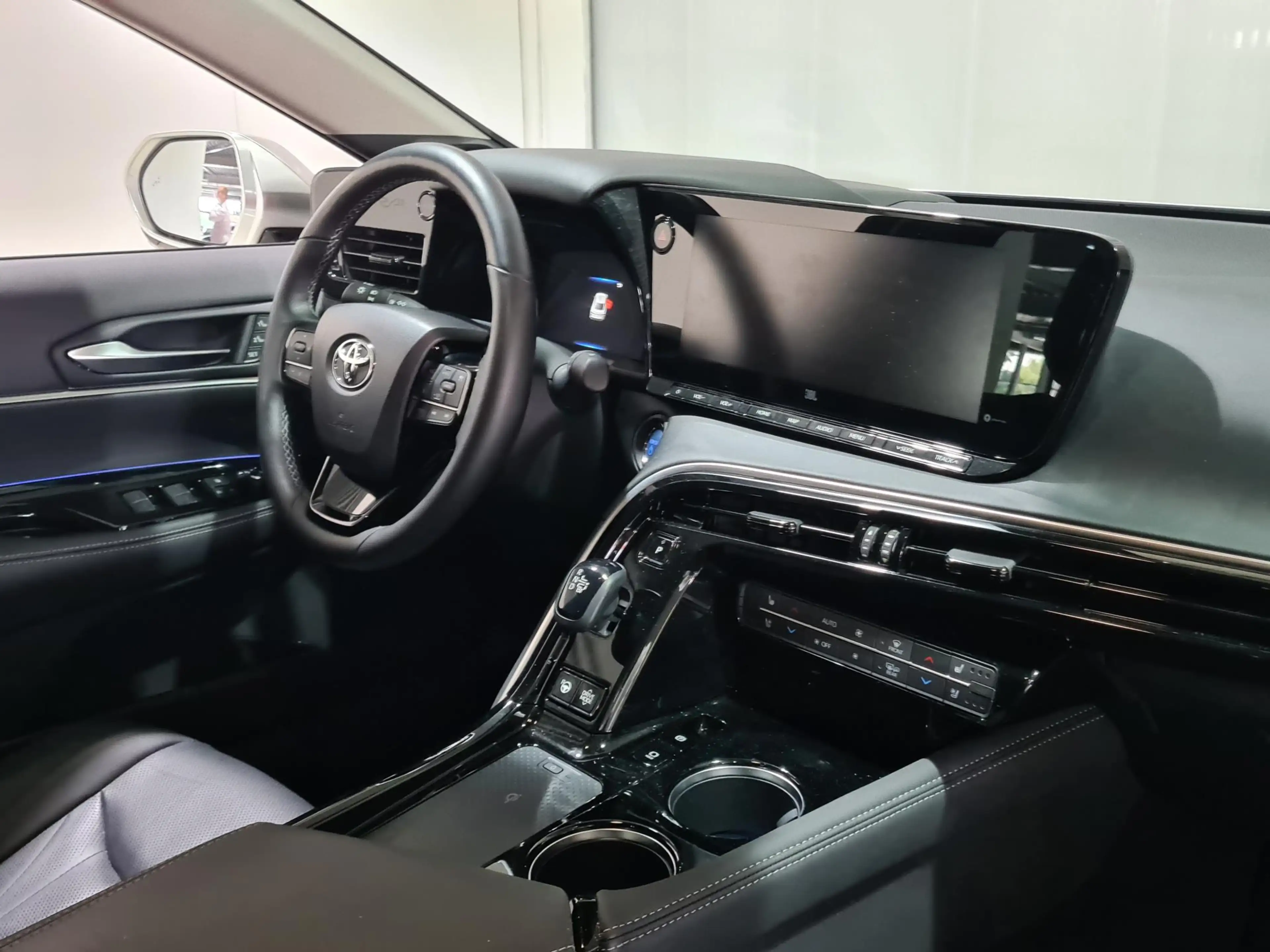 Toyota Mirai Prestige Waterstof | Leder | Memory seat | 1ste ei — photo 3