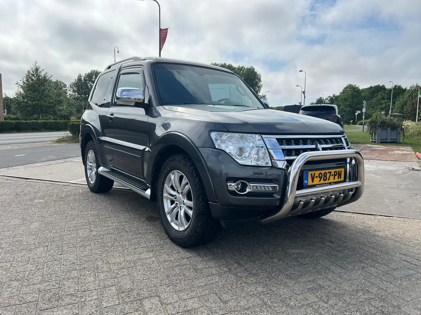 Mitsubishi Pajero Pajero undefined Zilver - 2