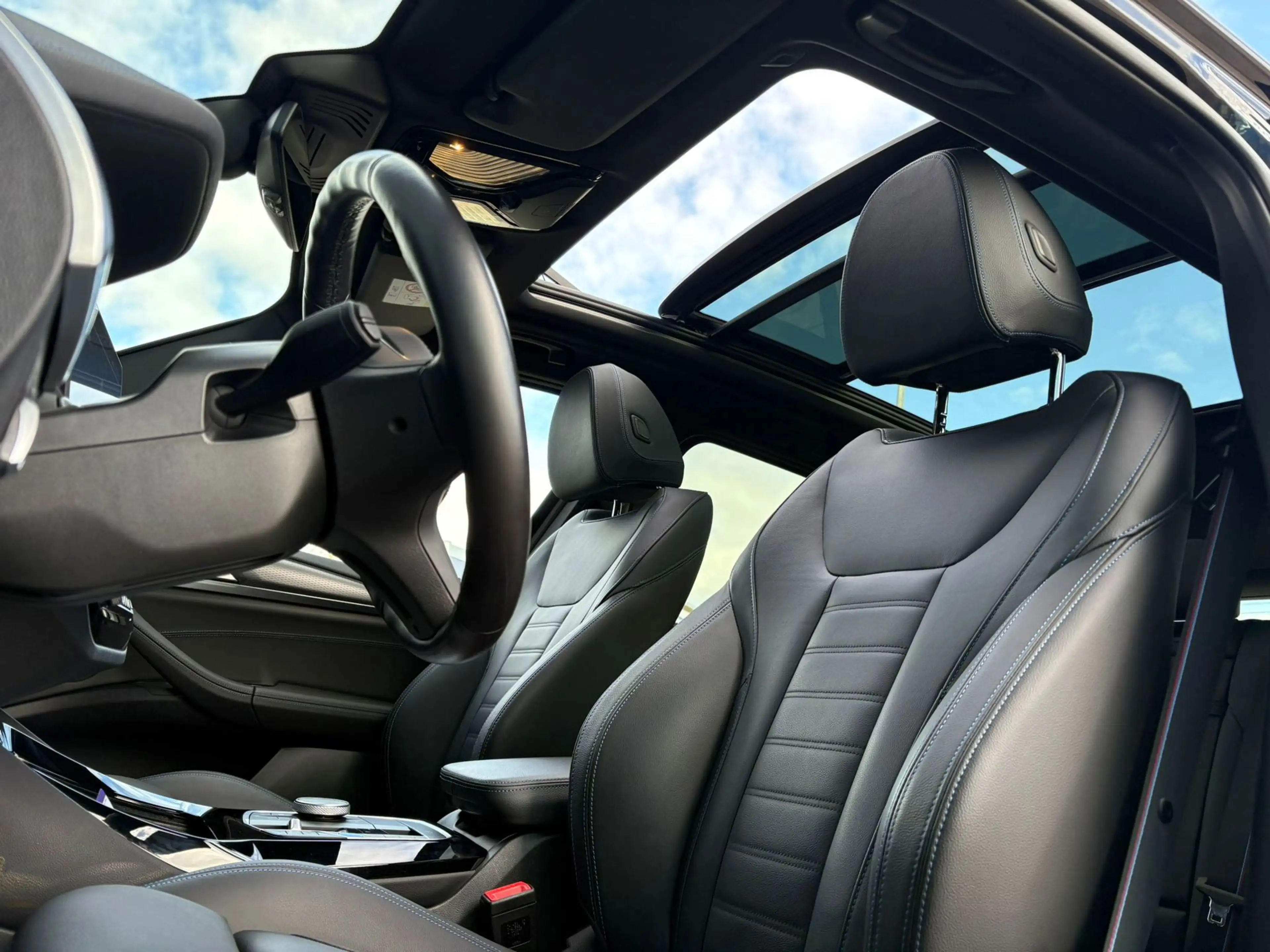 BMW iX3 High Executive Edition M-Sport 80 kWh Panoramadak — photo 50