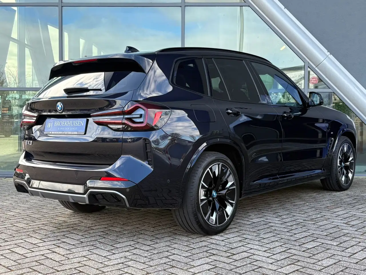BMW iX3 High Executive Edition M-Sport 80 kWh Panoramadak, миниатюра 2