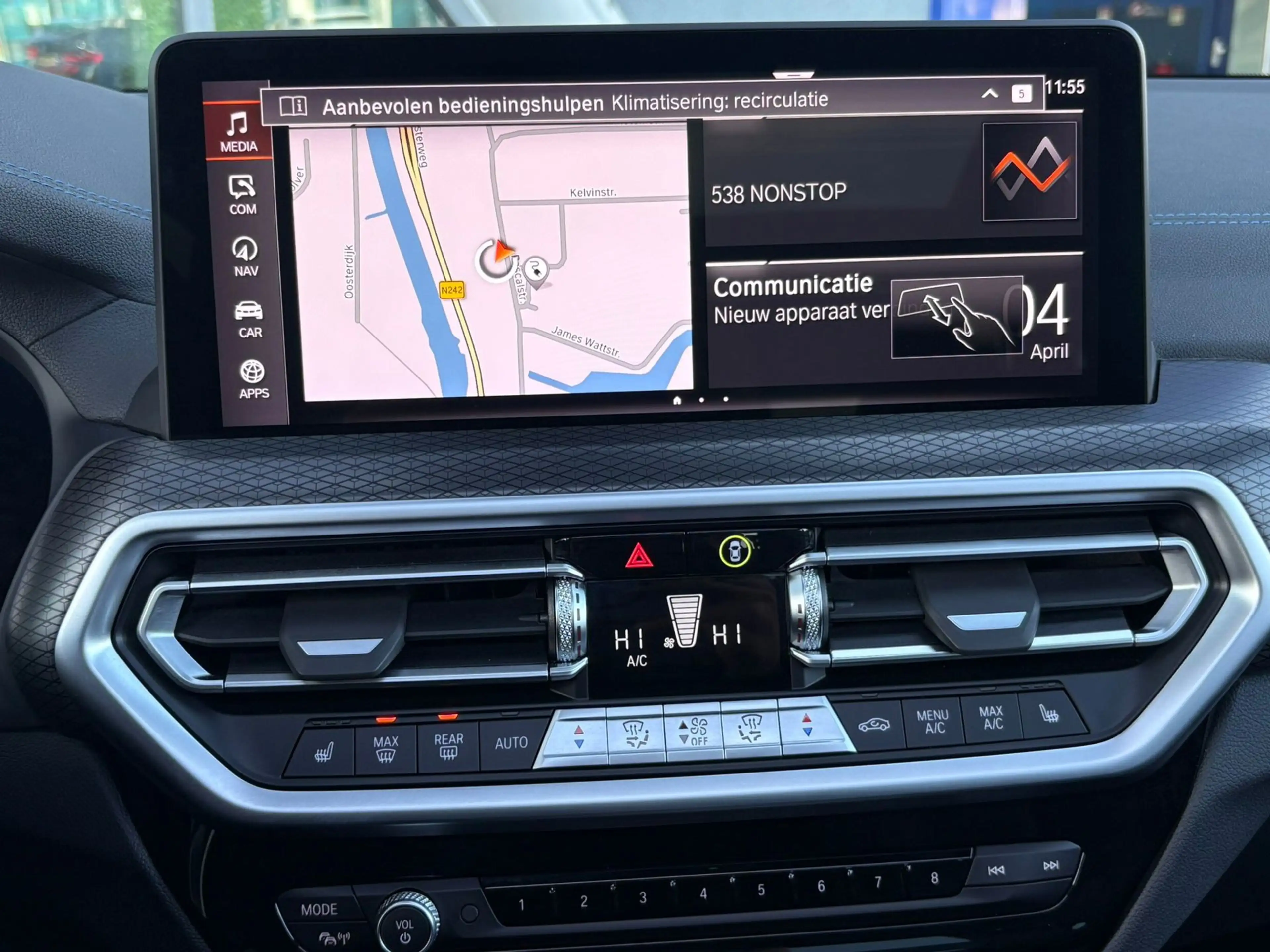 BMW iX3 High Executive Edition M-Sport 80 kWh Panoramadak — photo 43