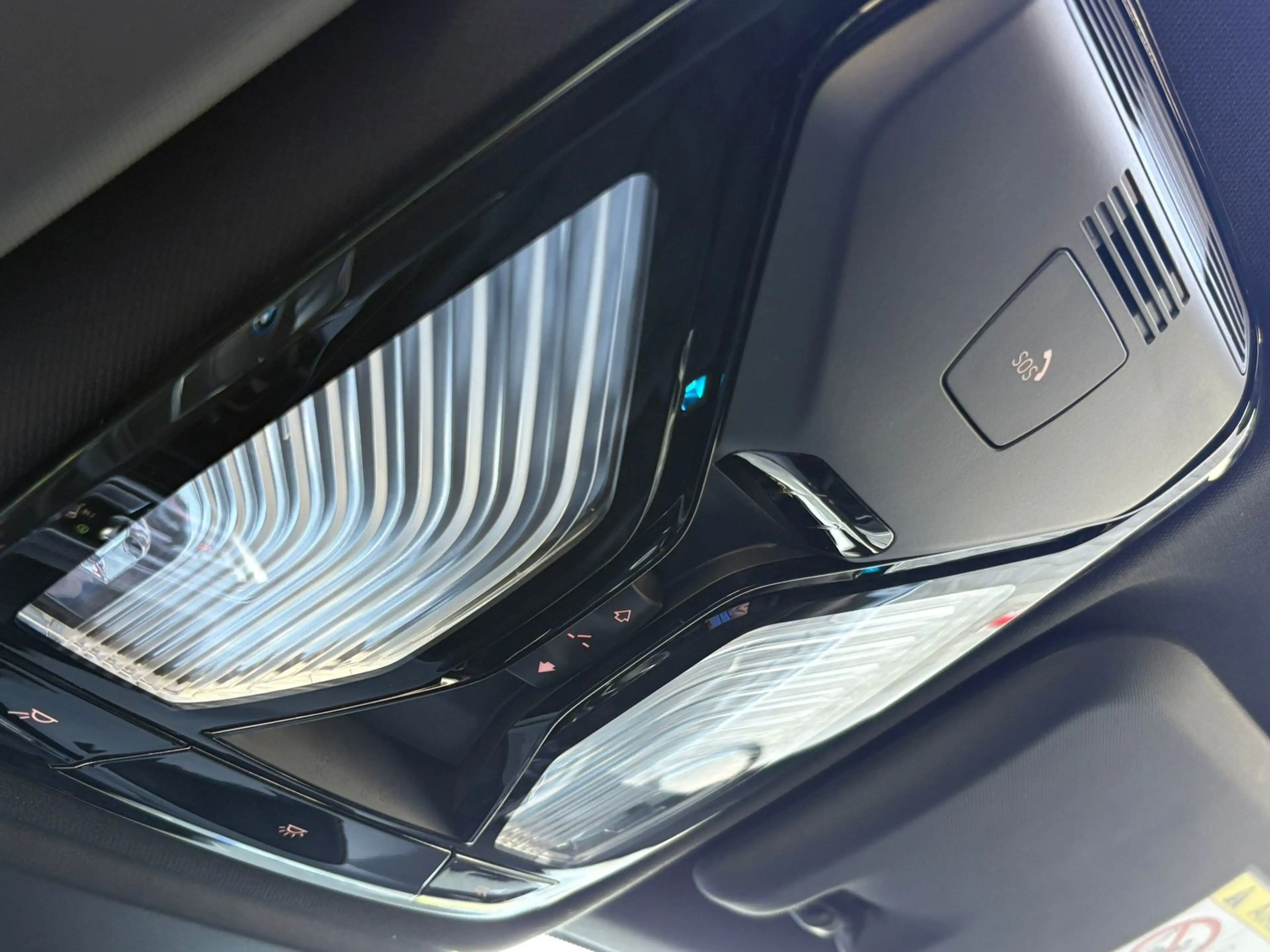 BMW iX3 High Executive Edition M-Sport 80 kWh Panoramadak — photo 31