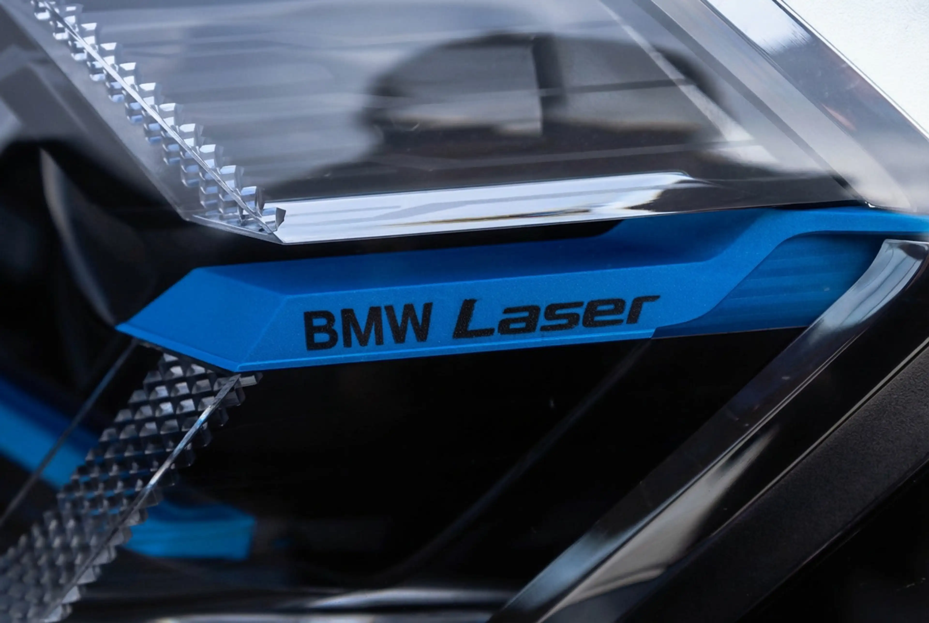 BMW iX3 High Executive Edition M-Sport 80 kWh Panoramadak — photo 35
