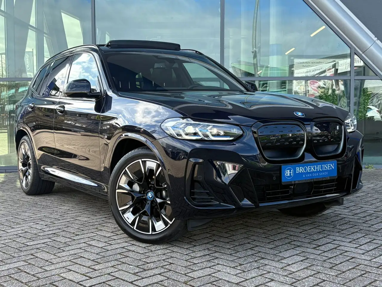 BMW iX3 High Executive Edition M-Sport 80 kWh Panoramadak, миниатюра 3