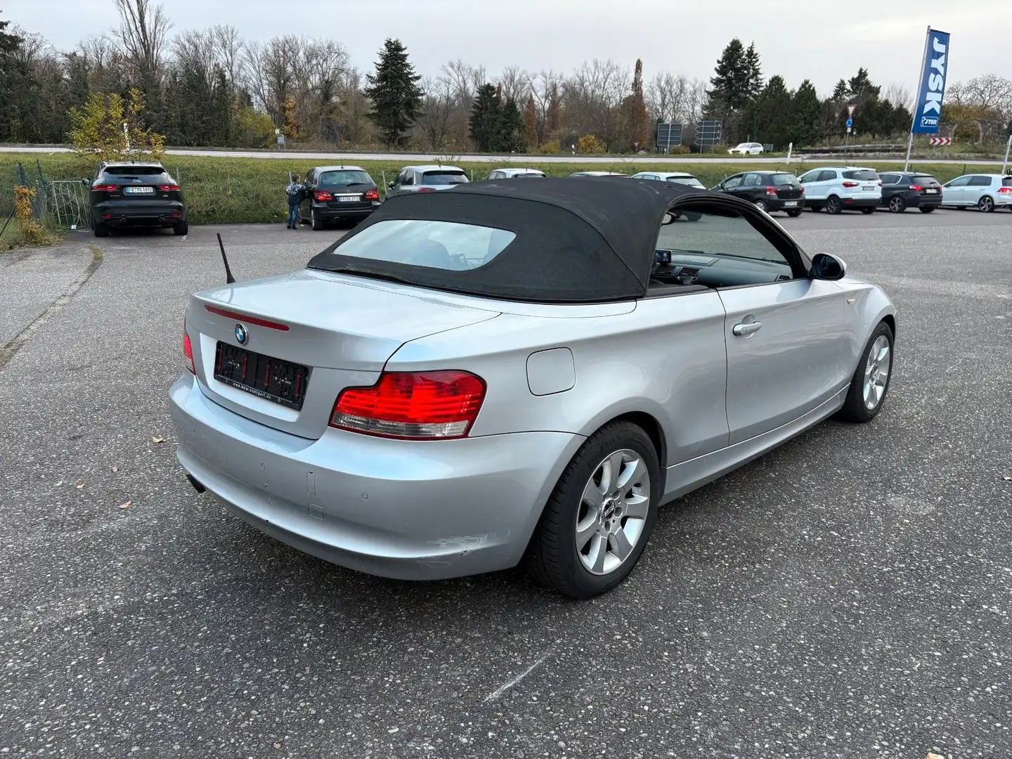 BMW 120 i Cabrio AUTOMATIK Navi Klima Tüv 11/27 Leder Silber - 2