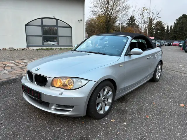 BMW 120 i Cabrio AUTOMATIK Navi Klima Tüv 11/27 Leder