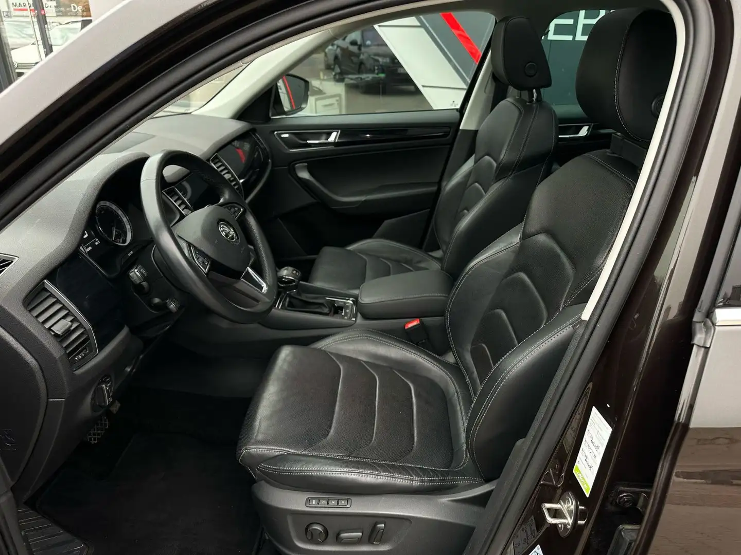 Skoda Kodiaq 2.0 TDI  Style 4x4 DSG ACC PANO AHK 360° Braun - 2