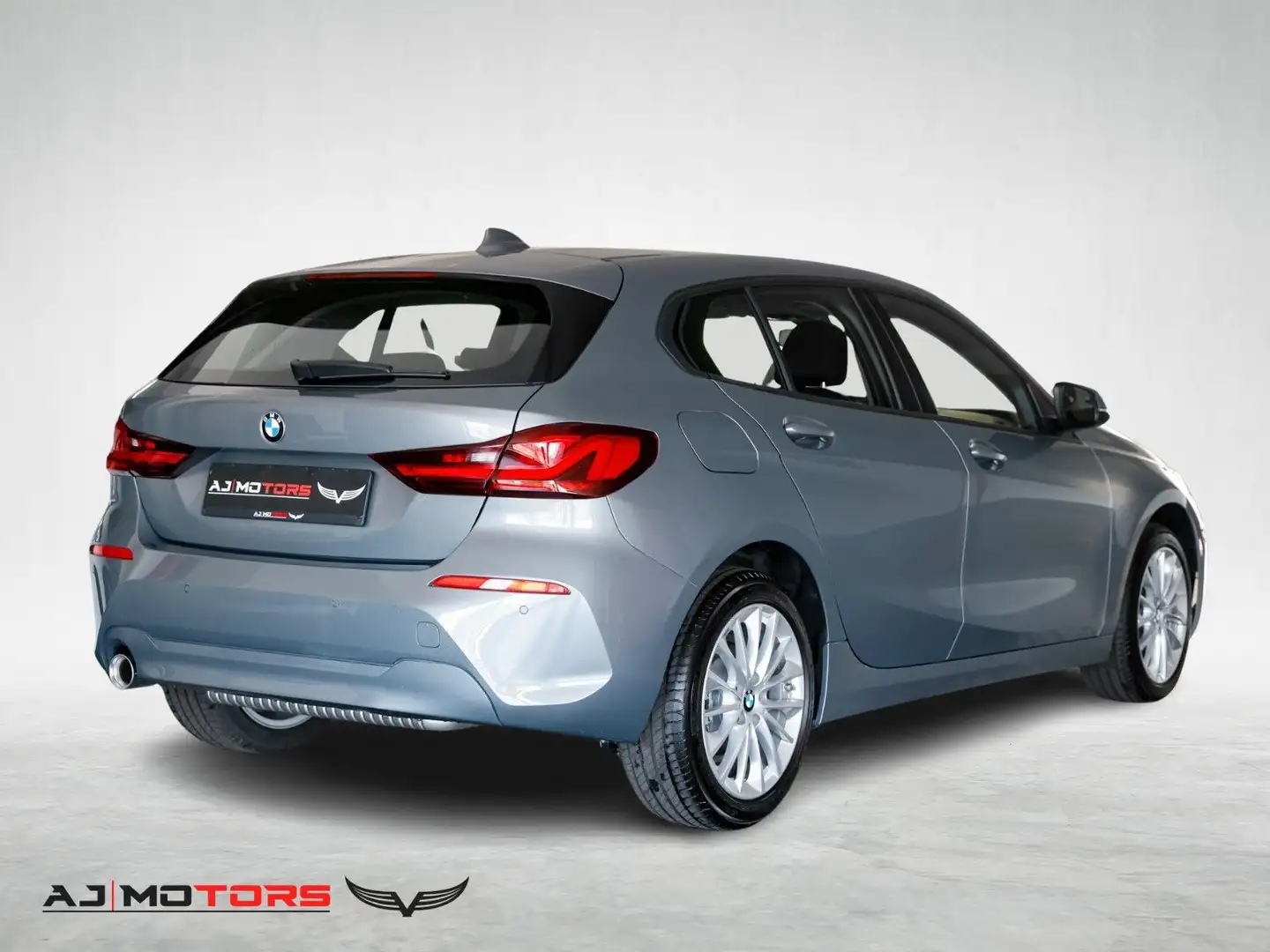 BMW 116 i Advantage **NAVI-LED-PDC-SPUR-DAB** Grau - 2