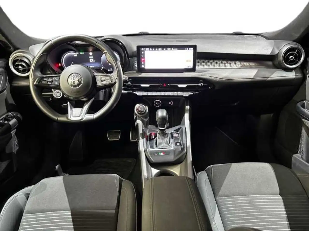 Alfa Romeo Tonale 2024 — фото 13