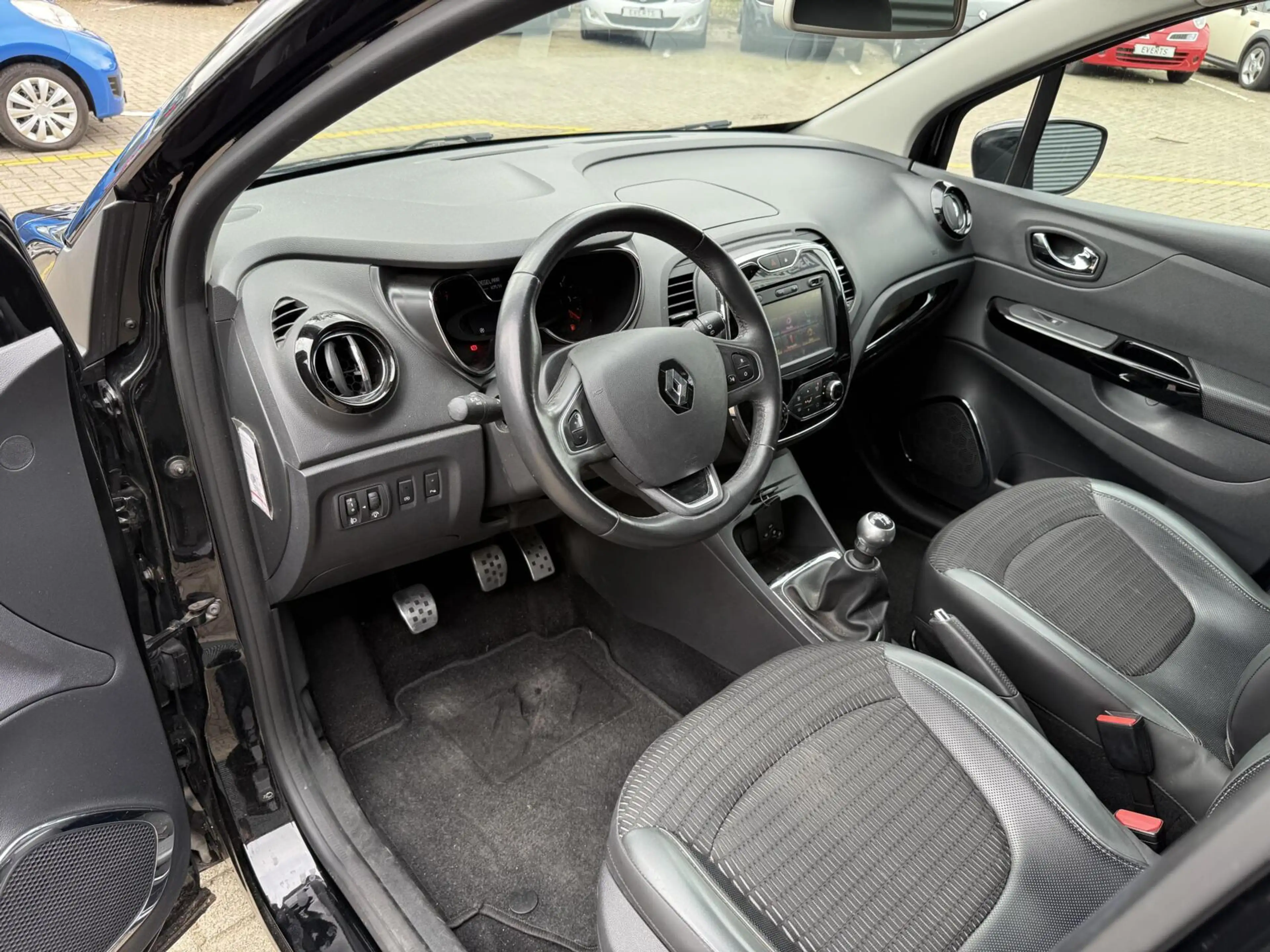 Renault Captur 0.9 TCe Dynamique / Navi / Airco / Cruise — photo 9