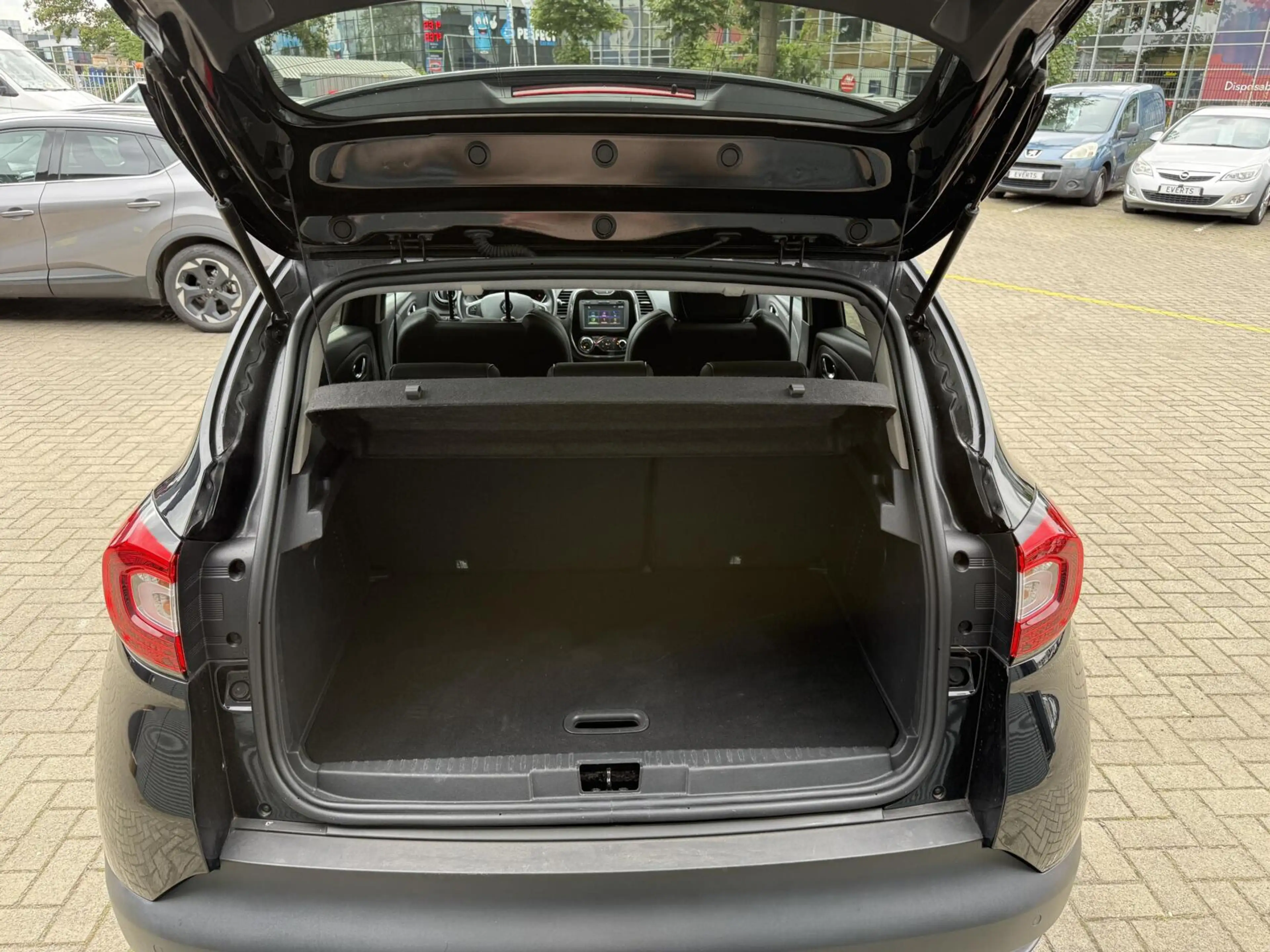 Renault Captur 0.9 TCe Dynamique / Navi / Airco / Cruise — photo 8