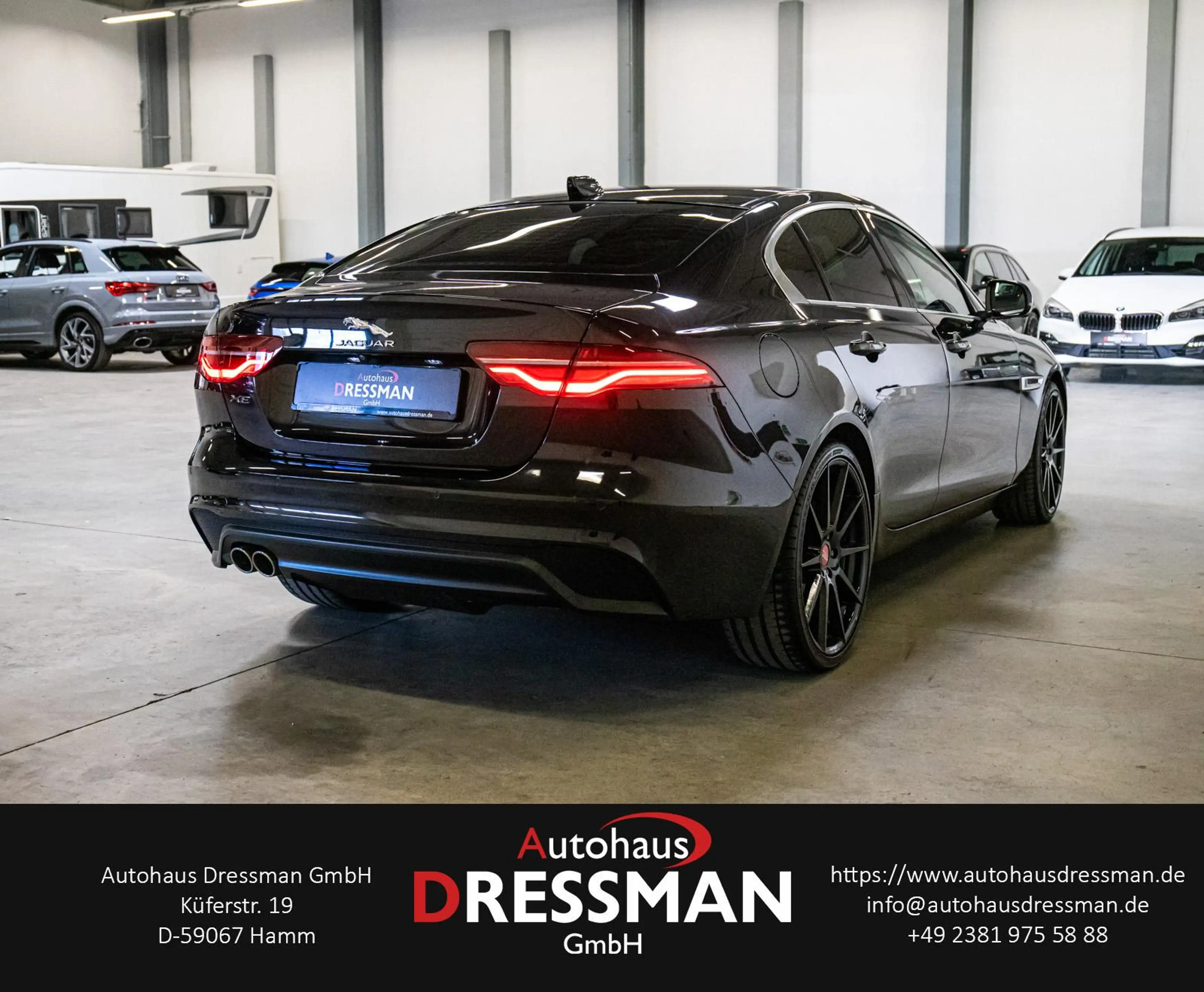 Jaguar XE 2.0 LIMOUSINE MATRIX-LED 360° ACC NAVI DAB — photo 5
