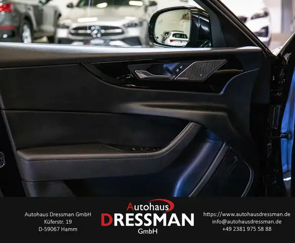 Jaguar Xe view 9