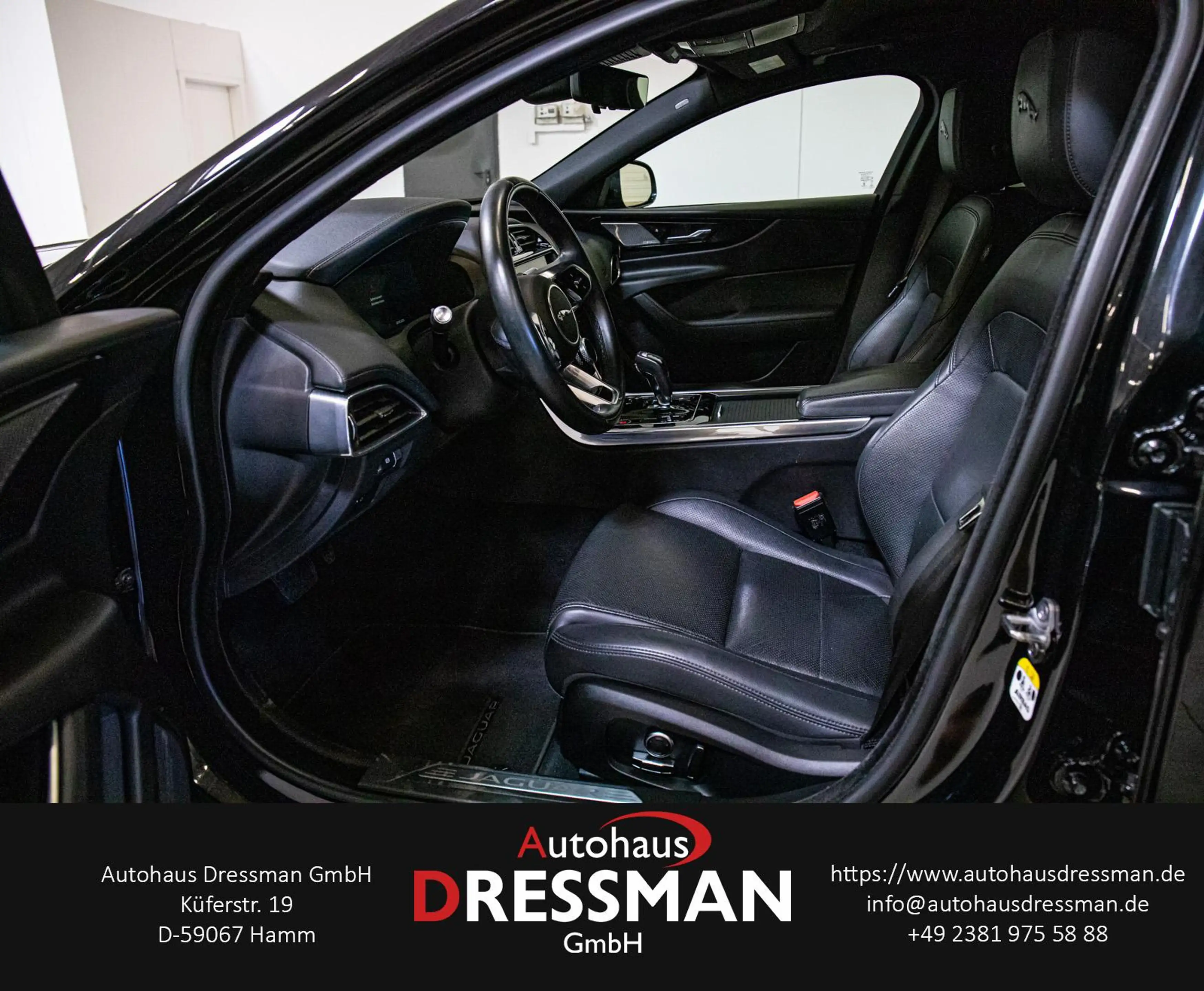 Jaguar XE 2.0 LIMOUSINE MATRIX-LED 360° ACC NAVI DAB — photo 10