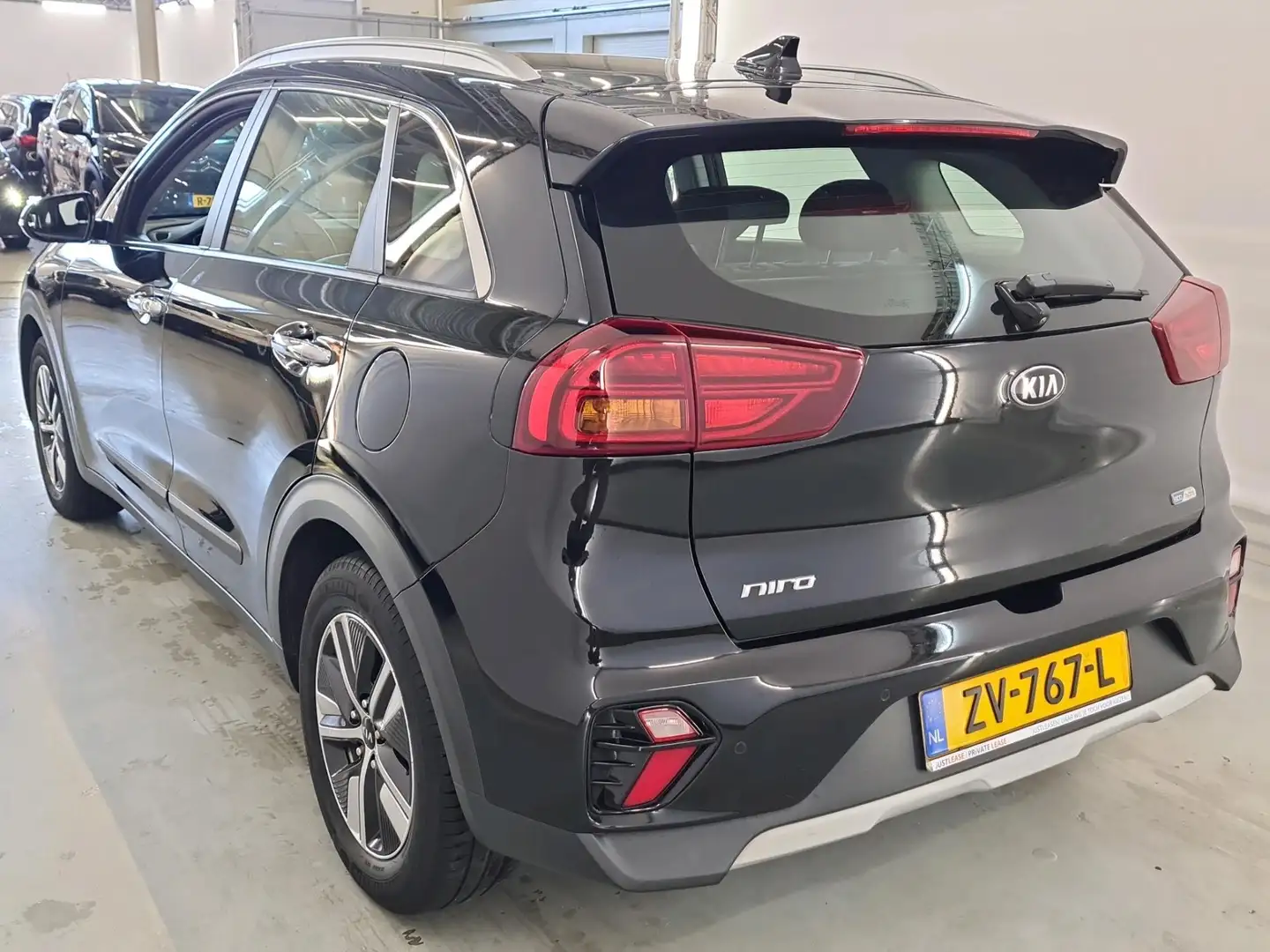 Kia Niro 1.6 GDi 141pk Automaat Hybrid DynamicLine | Faceli Zwart - 2