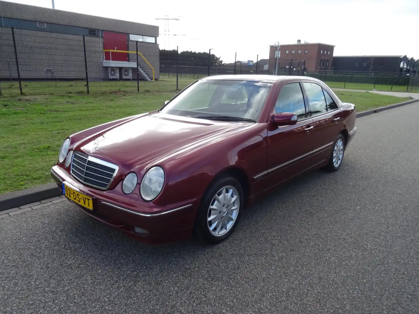 Mercedes-Benz E 320 CDI Avantgarde Rood - 1