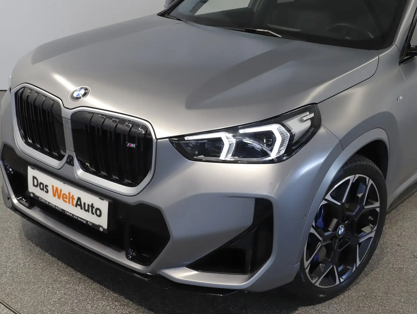 BMW X1 M35i xDrive Aut. Grau - 2
