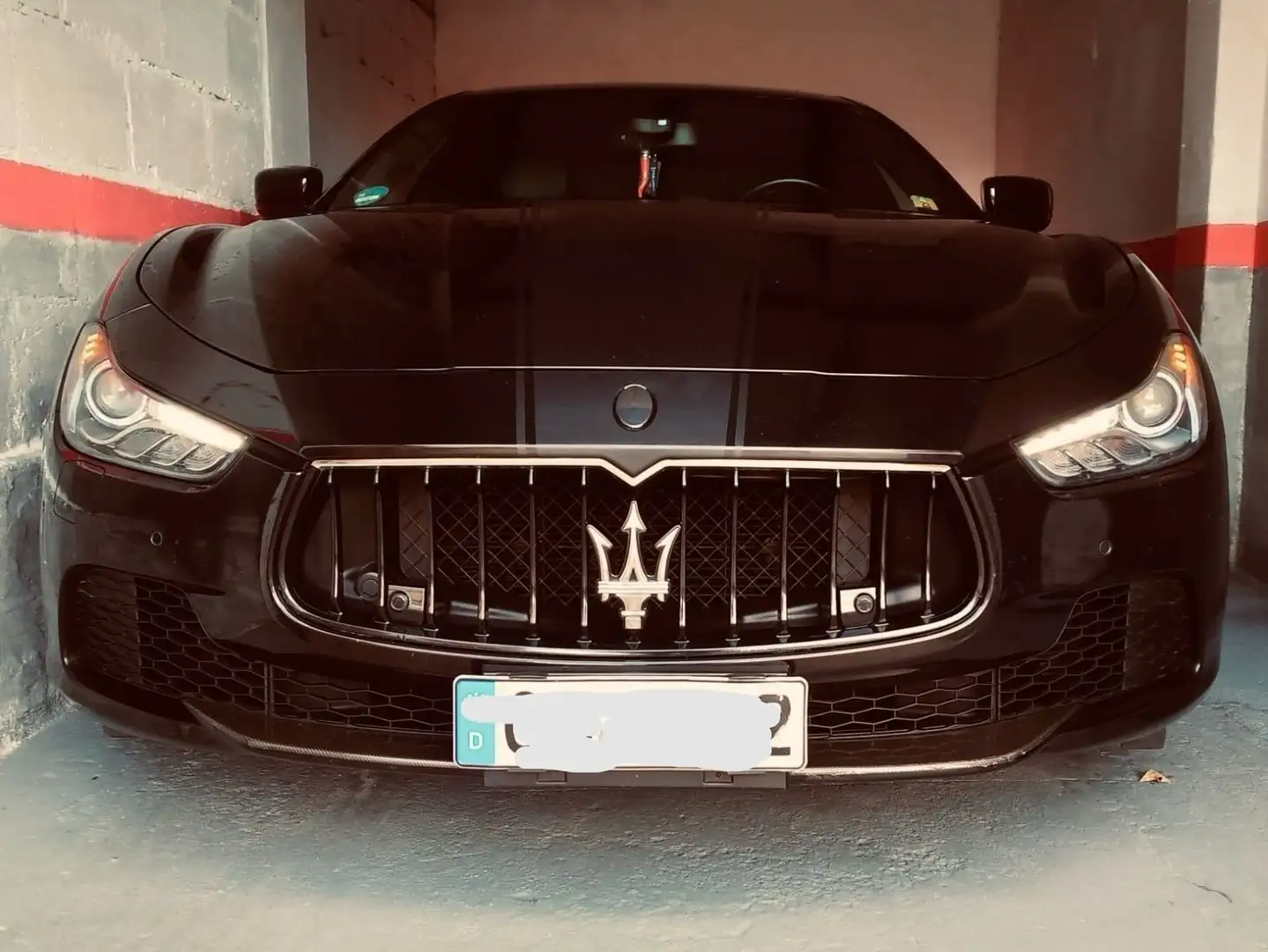 Maserati Ghibli Diesel Automatik Černá - 1