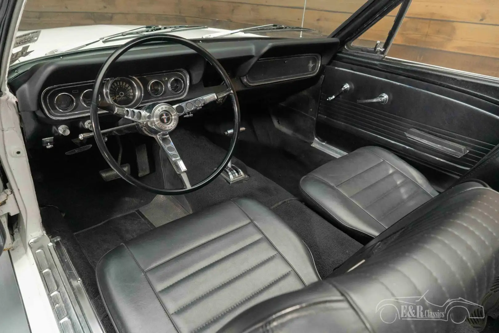 Ford Mustang Cabriolet | Gerestaureerd | 289CUI V8 | 1966 Wit - 2