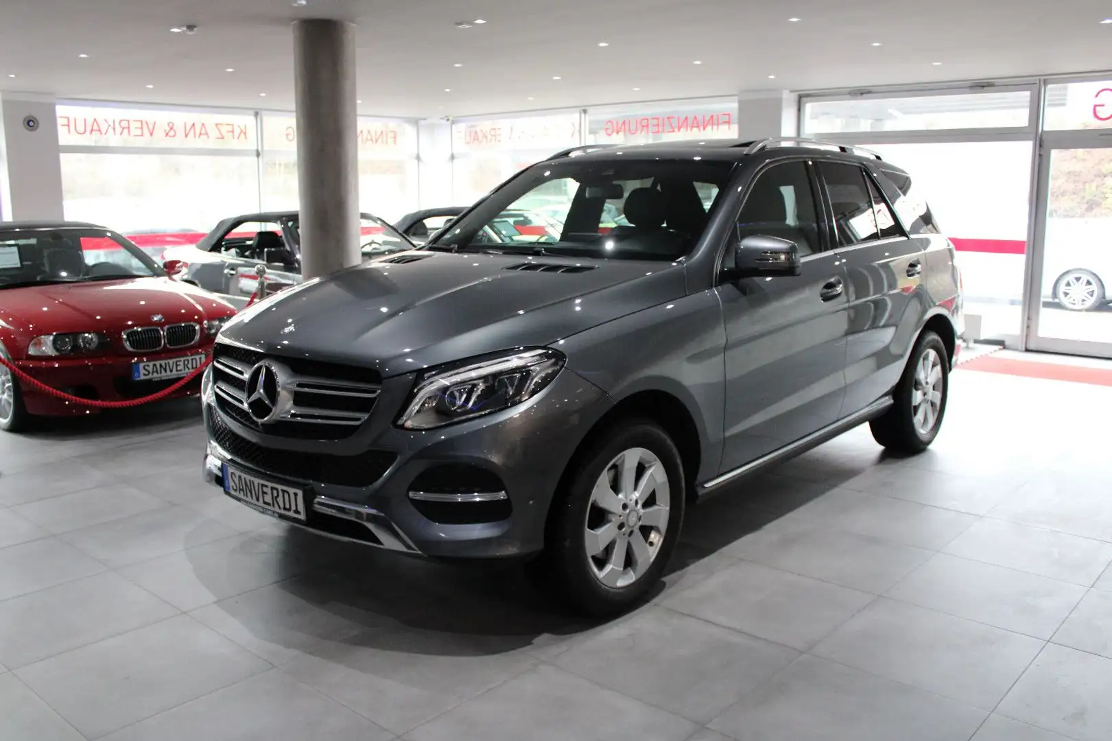 Mercedes-Benz GLE 350 d 4MATIC SPORTPAKET 360° GSD AHK II.HAND Grau - 1